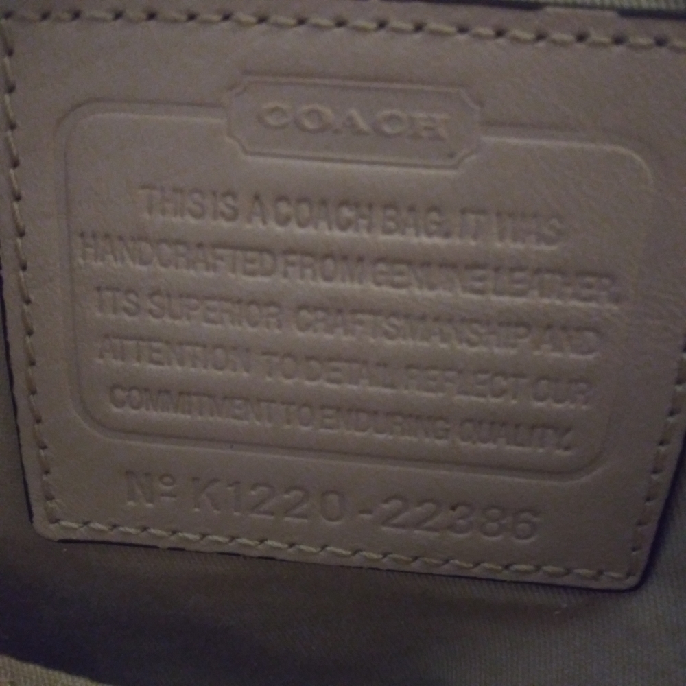 Authentic Coach bag - Picture 8 of 8